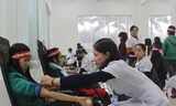 Hàng vạn bạn trẻ háo hức tham gia hiến máu trong Chủ Nhật Đỏ. Ảnh: Quang Long - Minh Thùy