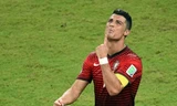 Ronaldo than 'bóng đá phức tạp' sau khi Bồ bị loại