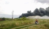 [VIDEO] Khoảnh khắc máy bay Malaysia MH17 nổ trên mặt đất