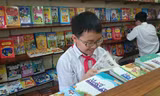 Xã hội tham gia vào biên soạn sách giáo khoa là xu thế tất yếu. Ảnh: như ý