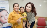 Mai Phương Thuý làm đại sứ nụ cười cho trẻ khuyết tật
