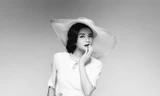 Bộ ảnh đen trắng lạ mắt của Lý Nhã Kỳ 