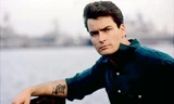 Nam diễn viên Charlie Sheen.
