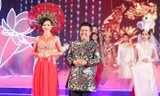 Hoa hậu Thu Hoài mặc áo dài lộng lẫy làm vedette
