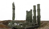 Một khẩu đội tên lửa S-400V4 của quân đội Nga