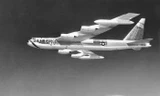 Một máy bay ném bom B-52 của Không quân Mỹ năm 1957. Ảnh AP
