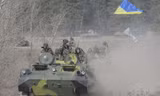 Crimea về Nga, Ukraine huy động 4 vạn quân