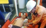 Gặp nạn khi hành nghề, thuyền trưởng mất máu bất tỉnh giữa biển