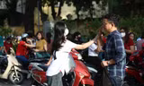 Chấm thi lớp 10 ở Hà Nội: Xuất hiện nhiều điểm 9-10 môn Toán, có điểm 0