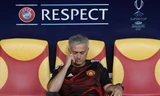 HLV Mourinho nuối tiếc vì không thể tới theo dõi trực tiếp trận đấu.