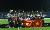 Tin nóng SEA Games: Ngất ngây với 'ngôi hậu' của bóng đá nữ