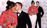 Không nội y, Hoa hậu Priyanka Chopra khoe ngực đầy bên chồng kém 10 tuổi trên thảm đỏ