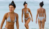 Sao truyền hình 9x khoe dáng nóng bỏng ở biển
