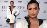 Demi Lovato mặc xẻ ngực táo bạo 