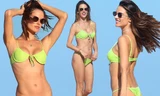 Cựu 'thiên thần nội y' Alessandra Ambrosio cực quyến rũ với bikini bé xíu