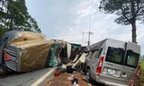 Xe đầu kéo tông xe khách trên đèo Mimosa, 7 người bị thương