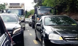 Kẹt xe trên đèo Bảo Lộc 
