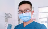 Bác sĩ Touneh Định trong khu điều trị F0
