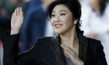 Bà Yingluck không dùng điện thoại và thay xe hơi để tránh bị theo dõi. Ảnh: AP