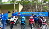 Đoàn viên rửa hàng trăm xe, thu tiền triệu gây quỹ tổ chức trung thu cho trẻ nghèo miền núi 