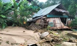 Nghệ An: Nhà bị cuốn trôi, đường ngập bùn sau trận lũ quét dữ dội