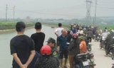 Hàng trăm người tìm kiếm cụ ông rơi xuống sông Đào mất tích