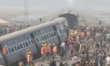 Tai nạn tàu hỏa ở Ấn Độ, 15 người chết