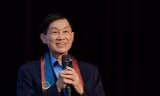 Sinh viên UEB nghe tỷ phú Johnathan Hạnh Nguyễn kể chuyện đời, chuyện nghề và truyền lửa khởi nghiệp