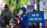 Giá xăng dầu giảm mạnh 