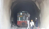 Sạt lở hầm đường sắt Chí Thạnh: Trung chuyển 2.700 khách của 12 đoàn tàu 