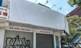 Chuỗi cửa hàng Nhật Cường 'phủ bạt, che biển' sau hơn một tháng ông chủ bỏ trốn