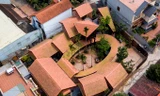 Ngôi nhà như ruộng mấp mô đạt giải vàng kiến trúc Việt Nam