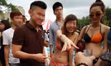Ớn lạnh tiệc bikini
