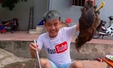 Con trai Bà Tân Vlog bị phạt 7,5 triệu đồng vì làm clip nấu cháo gà nguyên lông phản cảm