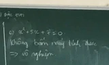 Nam sinh lên bảng giải Toán, chốt ngay một “đáp án” khiến ai đọc được cũng phải phì cười
