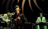 Nghe Bob Dylan hát và... xúc động