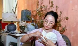 Cô gái Hà thành 'thổi hồn' giấy thủ công truyền thống