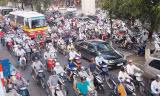 Lượng phương tiện tại Hà Nội đang gia tăng tự nhiên và gây ùn tắc giao thông