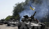 Binh sỹ Ukraine tuần tra gần thành phố Debaltseve thuộc khu vực Donetsk. Nguồn: AFP/TTXVN.