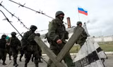 Binh lính Nga canh gác tại biên giới với Ukraine. (Nguồn: Reuters)