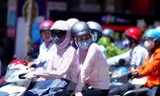 Nắng nóng tiếp tục bao trùm Hà Nội
