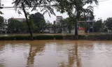 Thành phố Huế ngập sâu trong biển nước, dự đoán lũ còn tiếp tục kéo dài nhiều ngày tới