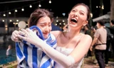 Khả Ngân bị đẩy xuống hồ bơi ở lễ cưới Phương Nga - Bình An 
