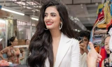 Hoa hậu Hoàn vũ Ấn Độ 2024 đi chợ Hàn ở Đà Nẵng