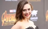 Elizabeth Olsen thấy xấu hổ khi đóng phim Marvel