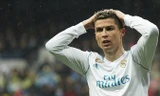 Ronaldo lại buồn, nằng nặc đòi rời Real về M.U