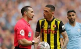 Jose Holebas đã trận tổng cộng 39 thẻ vàng tại Premier League.