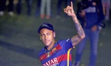 Neymar đã từ chối mức lương quá hấp dẫn ở PSG để ở lại với Barcelona.