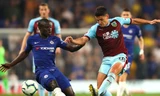 N'Golo Kante dính chấn thương trong trận đấu với Burnley.