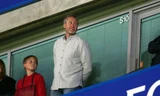 Tỷ phú Abramovich rất thất vọng khi Chelsea để thua Liverpool.